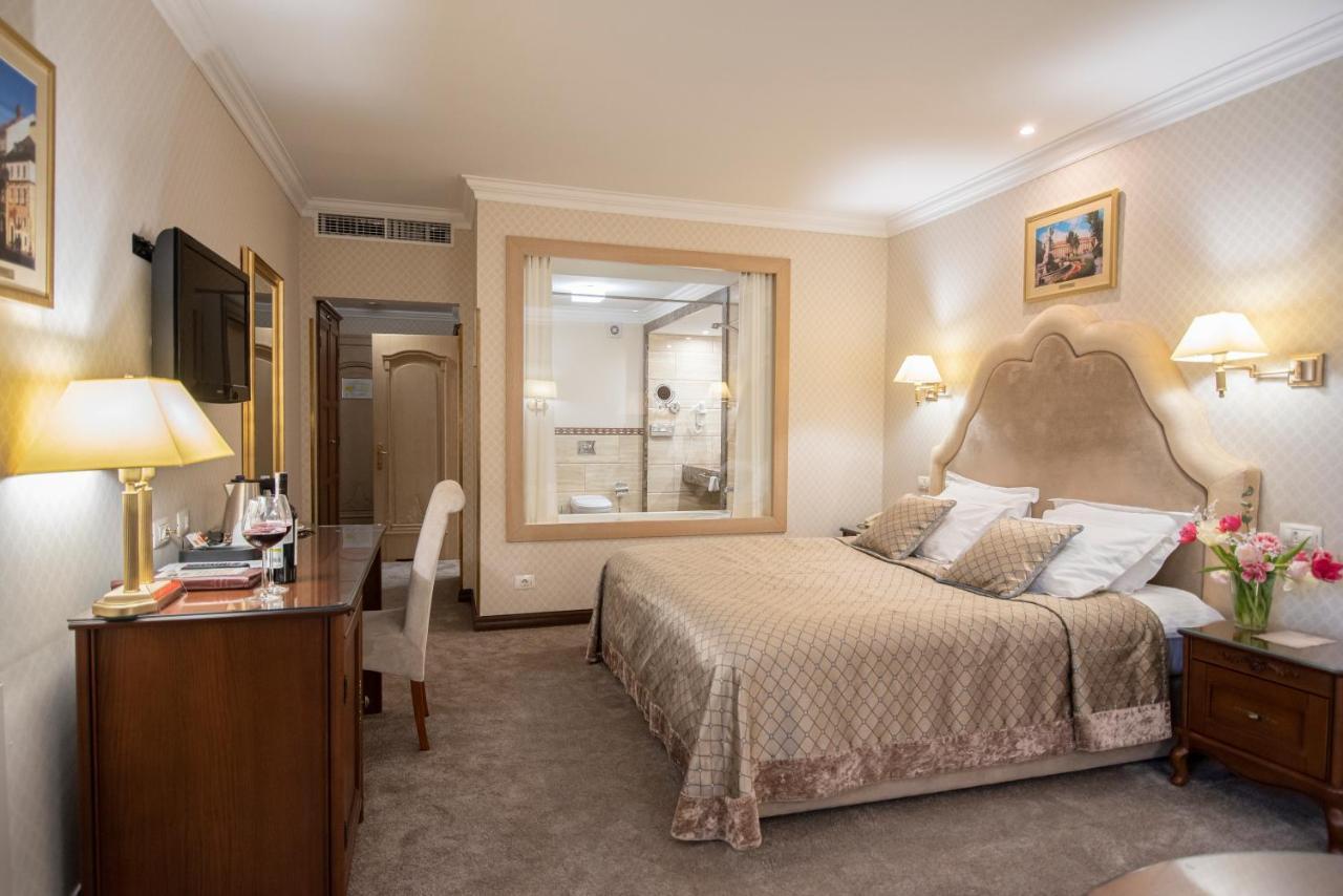 לבוב Swiss Hotel מראה חיצוני תמונה