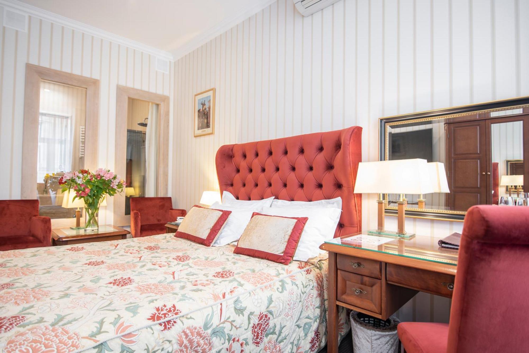 לבוב Swiss Hotel מראה חיצוני תמונה